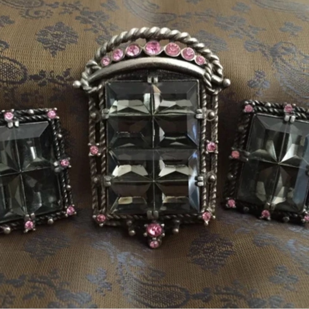 Sara Coventry Midnight Madness Vintage Elegant Silver and Pink Brooch Set